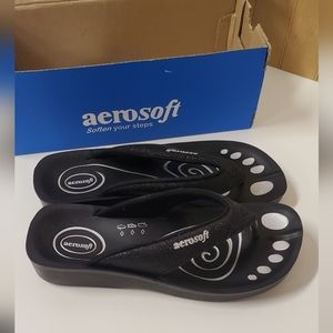 Aerosoft Womens Gliteratti Flip Flop